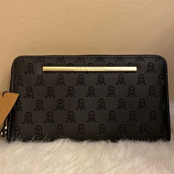 NWT Steve Madden Bzip-lo Signature Logo Zip Around
Wristlet Wallet - Black - Picture 1 of 9